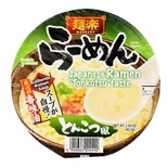 Japonski Instant Jušni Rezanci v Skledi z Okusom Tonkotsu Menraku HM