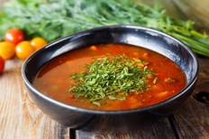 Vegetarijanski boršč z dimljeno papriko